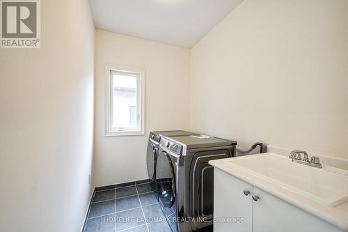 78 Current Drive, Richmond Hill, ON - Indoor Photo Showing Laundry Room