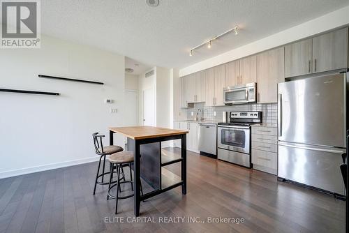 1409 - 4099 Brickstone Mews, Mississauga, ON - Indoor Photo Showing Kitchen With Stainless Steel Kitchen