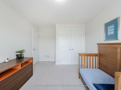 12 Isle Royal Terr, Brampton, ON - Indoor Photo Showing Bedroom