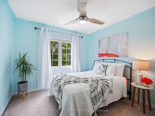 10 Forest Ridge Cres, Halton Hills, ON - Indoor Photo Showing Bedroom