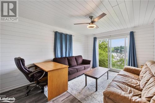 Bunkie - 288 King'S Farm Road, Port Severn, ON - Indoor Photo Showing Living Room