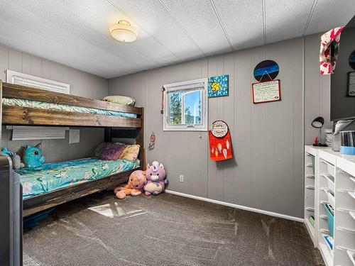 2505 Kinvig Street, Merritt, BC - Indoor Photo Showing Bedroom