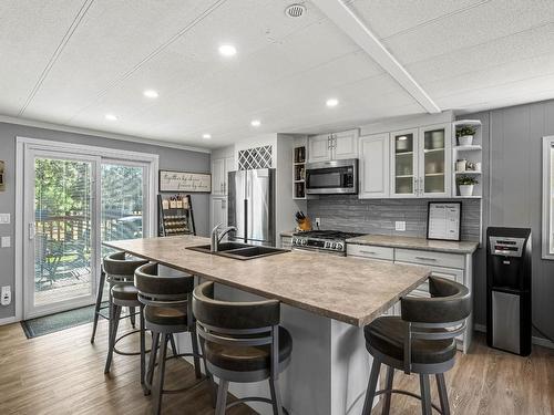 2505 Kinvig Street, Merritt, BC - Indoor Photo Showing Kitchen With Double Sink