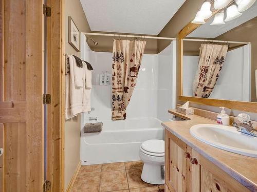 31-6005 Valley Drive, Sun Peaks, BC - Indoor Photo Showing Bathroom