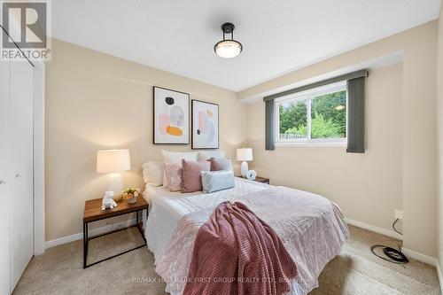 439 Grange Court, Oshawa, ON - Indoor Photo Showing Bedroom