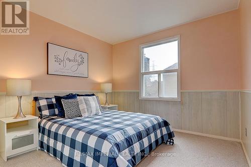 33 Longbow Square, Toronto, ON - Indoor Photo Showing Bedroom