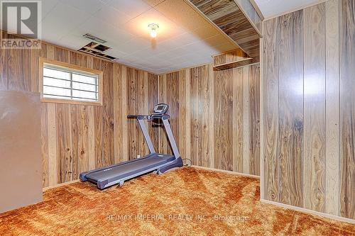 33 Longbow Square, Toronto, ON - Indoor Photo Showing Gym Room