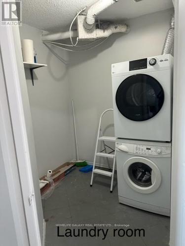 822 - 11753 Sheppard Avenue E, Toronto, ON - Indoor Photo Showing Laundry Room