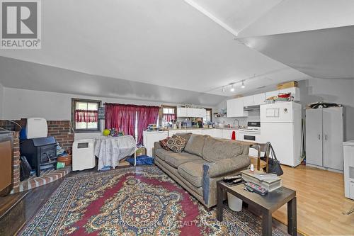 56 First Street, Orangeville, ON - Indoor Photo Showing Living Room