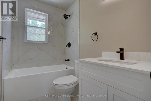 26 Mackenzie Drive, Halton Hills, ON - Indoor Photo Showing Bathroom
