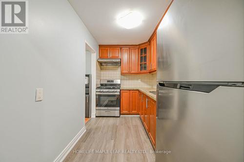 16 Huronia Court S, Brampton, ON - Indoor Photo Showing Kitchen