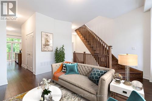 90 Salina Street, Mississauga, ON - Indoor Photo Showing Living Room