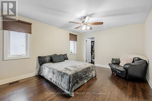 923 Beechwood Avenue, Mississauga, ON - Indoor Photo Showing Bedroom