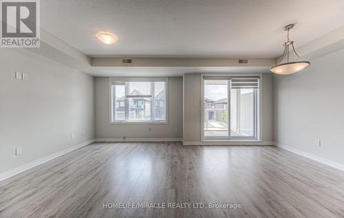 17 Valencia Drive E, Kitchener, ON - Indoor Photo Showing Other Room