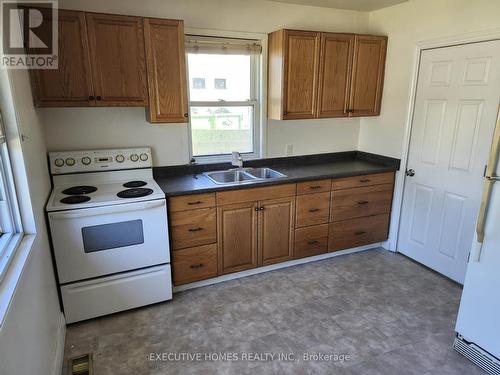 25-B Amos Avenue, Waterloo, ON - Indoor Photo Showing Kitchen With Double Sink