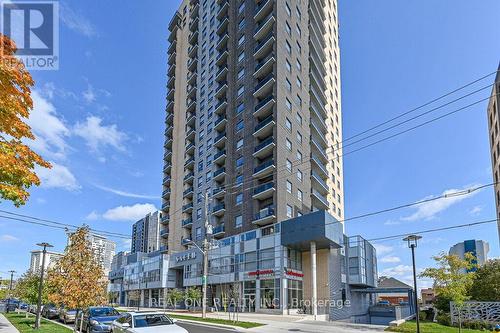 1908 - 318 Spruce Street, Waterloo, ON - Outdoor With Facade