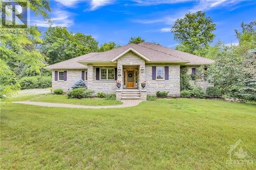 119 Georgina Street, Perth, ON - Outdoor With Facade