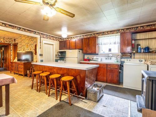 Kitchen - 3150 Ch. Bartlett, Cookshire-Eaton, QC - Indoor Photo Showing Laundry Room