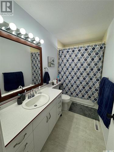 2138 37Th Street W, Saskatoon, SK - Indoor Photo Showing Bathroom