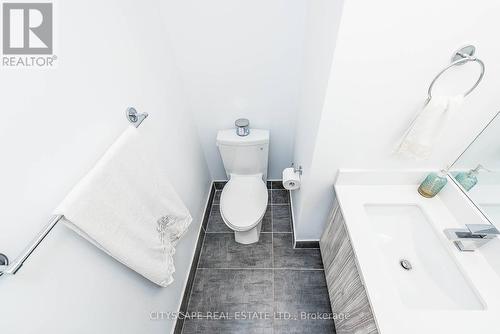 2704 - 2916 Highway 7, Vaughan, ON - Indoor Photo Showing Bathroom