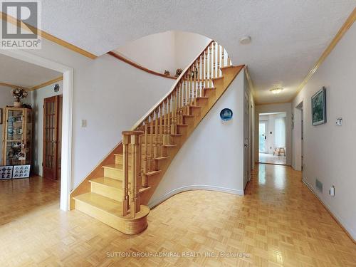 28 Gatcombe Circle, Richmond Hill, ON - Indoor Photo Showing Other Room