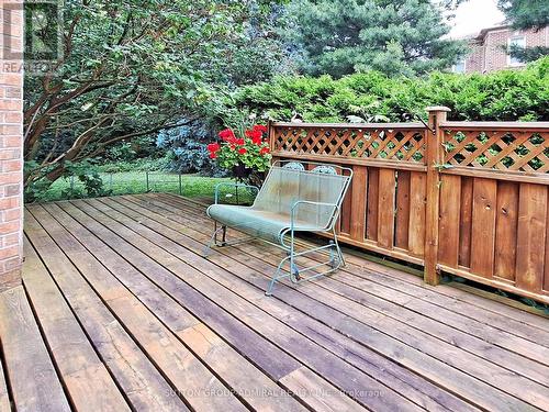 28 Gatcombe Circle, Richmond Hill, ON - Outdoor With Deck Patio Veranda