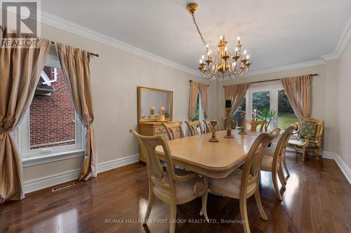 206 Corner Ridge Road, Aurora (Aurora Highlands), ON - Indoor Photo Showing Dining Room