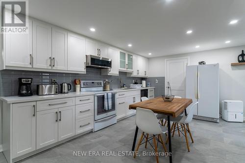 4115 Wilcox Road, Mississauga (Rathwood), ON - Indoor Photo Showing Kitchen