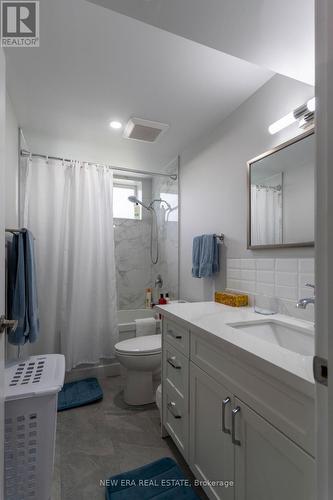 4115 Wilcox Road, Mississauga (Rathwood), ON - Indoor Photo Showing Bathroom