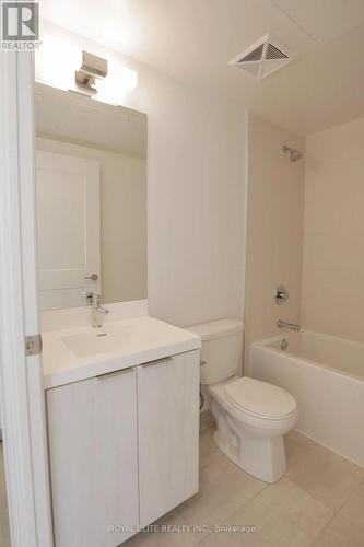 3601 - 8 Widmer Street, Toronto, ON - Indoor Photo Showing Bathroom