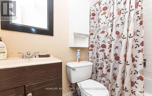 275 - 2095 Roche Court, Mississauga, ON - Indoor Photo Showing Bathroom