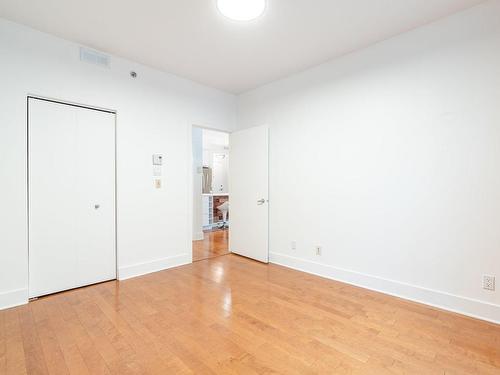 Master bedroom - 212-2285 Av. Ekers, Mont-Royal, QC - Indoor Photo Showing Other Room