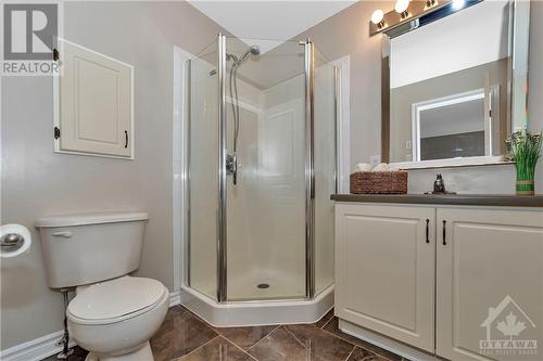 130 Tandalee Crescent, Ottawa, ON - Indoor Photo Showing Bathroom