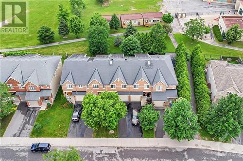 130 Tandalee Crescent, Ottawa, ON - Outdoor