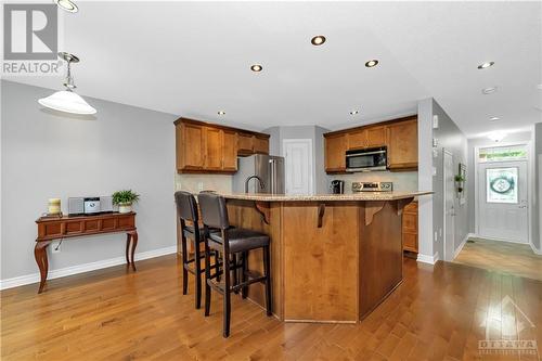 130 Tandalee Crescent, Ottawa, ON - Indoor Photo Showing Kitchen