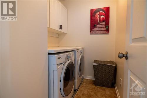 122 Streamside Crescent, Ottawa, ON - Indoor Photo Showing Laundry Room