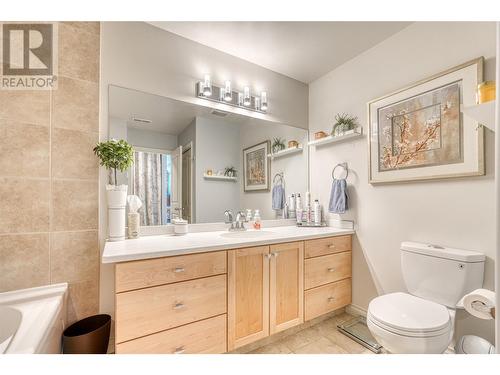 277 Yorkton Avenue Unit# 211, Penticton, BC - Indoor Photo Showing Bathroom