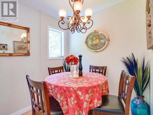 6833 Irvine Street, Powell River, BC - Indoor Photo Showing Dining Room