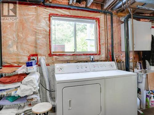 6833 Irvine Street, Powell River, BC - Indoor Photo Showing Laundry Room