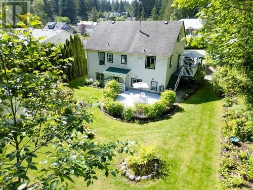 6833 Irvine Street, Powell River, BC - Outdoor
