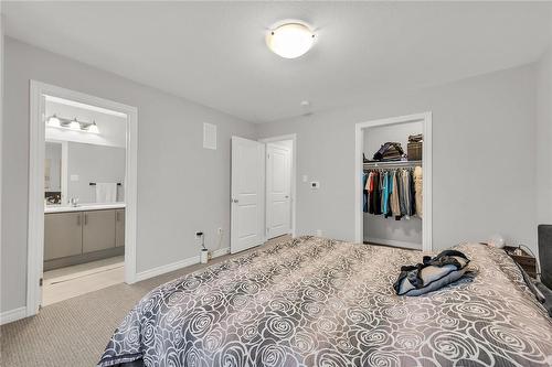 187 Wilson Street W|Unit #32, Ancaster, ON - Indoor Photo Showing Bedroom