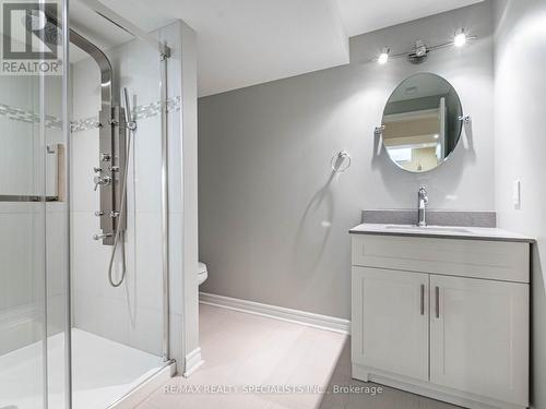 61 Lola Crescent, Brampton, ON - Indoor Photo Showing Bathroom
