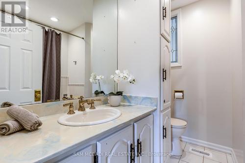 1130 Falgarwood Drive, Oakville, ON - Indoor Photo Showing Bathroom