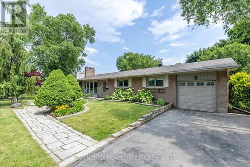 1130 Falgarwood Drive, Oakville, ON - Outdoor With Facade