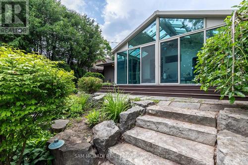 1130 Falgarwood Drive, Oakville, ON - Outdoor