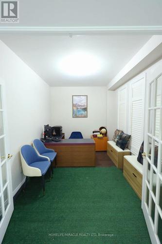 31 Daleridge Crescent S, Brampton, ON - Indoor Photo Showing Other Room