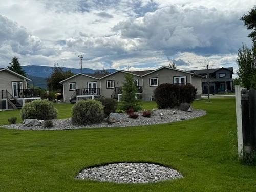 4864 Emerald Avenue, Canal Flats, BC - Outdoor