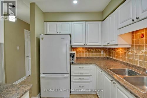 28 - 308 Conway Drive, London, ON - Indoor Photo Showing Kitchen With Double Sink
