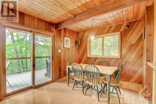 Less formal eating area - 2589 Calabogie Road, Calabogie, ON - Indoor Photo Showing Dining Room