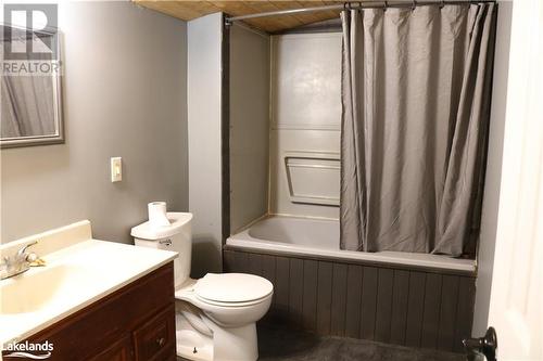 Bath - 108 Groeger Road, Huntsville, ON - Indoor Photo Showing Bathroom
